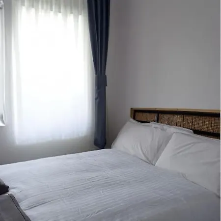 Centre Next To Temple Bar 3 Bed Apartman